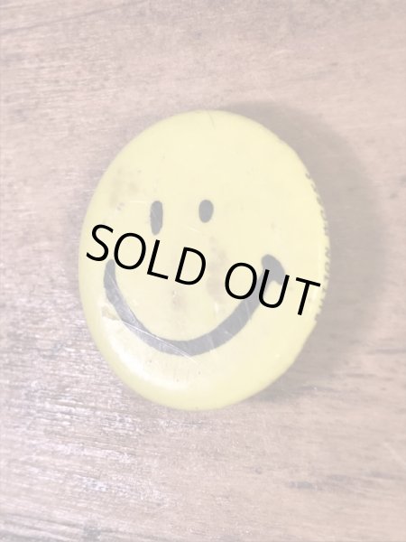 Button Worksのスマイルフェイスの70’sヴィンテージ缶バッチ