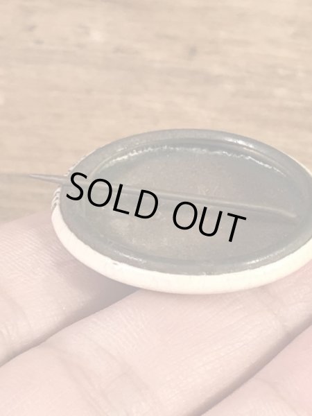 アイボリーのスマイルの70年代ビンテージ缶バッジ