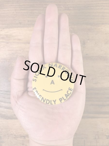 “Sioux Narrows Friendly Peace”のスマイルの80年代〜ビンテージ缶バッジ