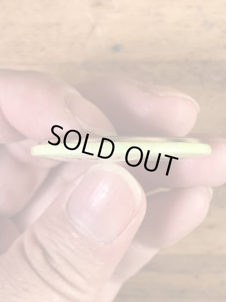 “London Bridge L.H.C.,AZ.”と書かれたスマイルフェイスの70’sヴィンテージ缶バッチ