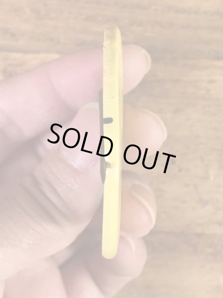 スマイルのブリキ製の70年代ビンテージ缶バッジ