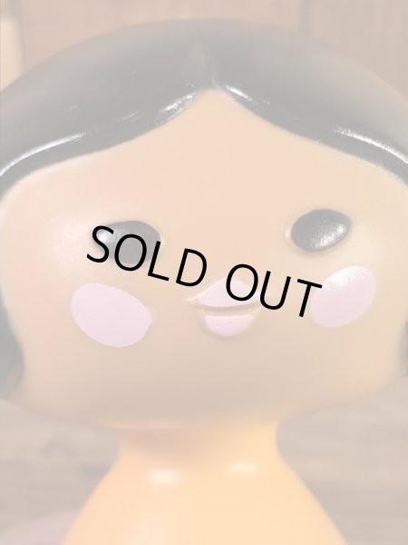 Avon社製のスモールワールドの70’sヴィンテージボトルドール