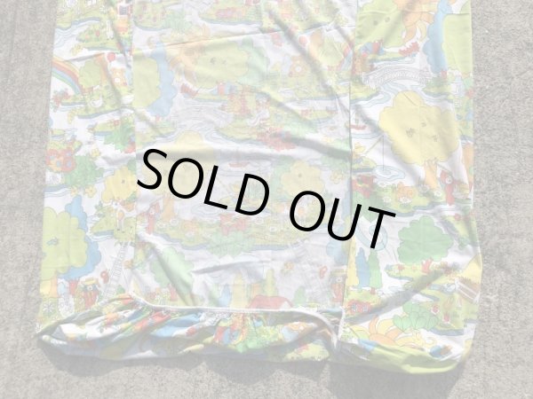 レインボーのポップアートの70年代ビンテージボックスシーツ