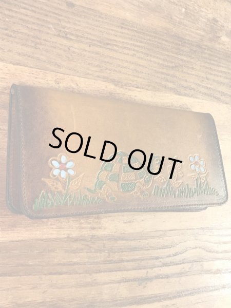 花とカメが描かれたヒッピーの70年代ビンテージ革財布