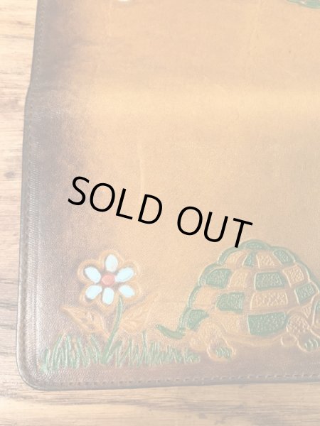 花とカメが描かれたヒッピーの70年代ビンテージ革財布