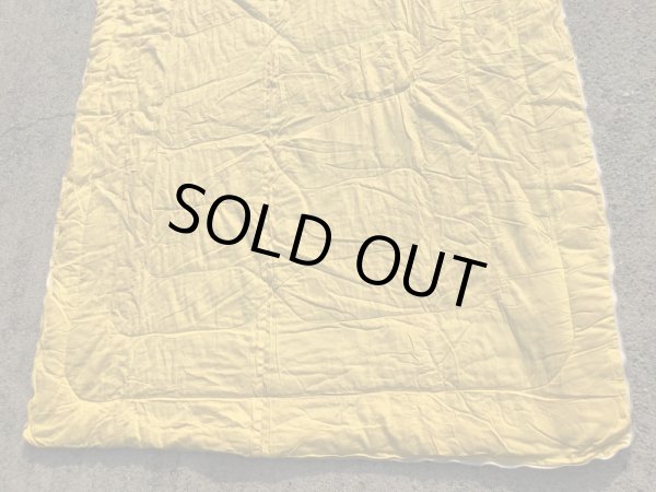 ヒッピー調の総柄の70年代ビンテージスリーピングバッグ