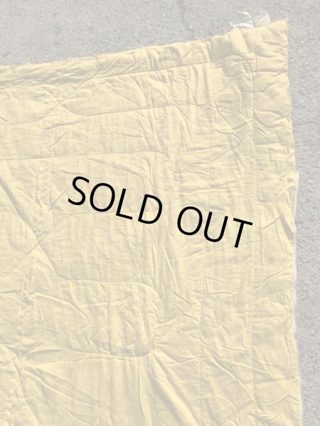 フラワーやラブなどのヒッピー調のポップアートの70年代ビンテージ寝袋