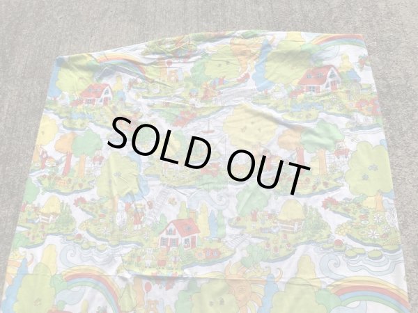 レインボーのポップアートの70年代ビンテージボックスシーツ