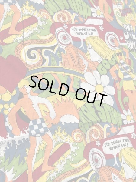 ラブ＆フラワーのヒッピー調の60〜70年代ビンテージフラットシーツ