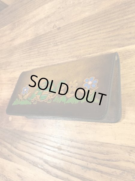 花と亀が描かれたヒッピー調の70年代ビンテージ革財布