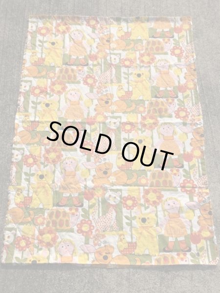 アニマルとフラワーのキルティングの70’sヴィンテージファブリック