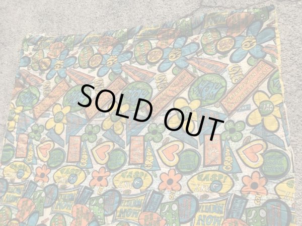 ヒッピー調の総柄の70年代ビンテージスリーピングバッグ