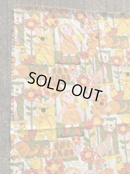 アニマルとフラワーのキルティングの70’sヴィンテージファブリック