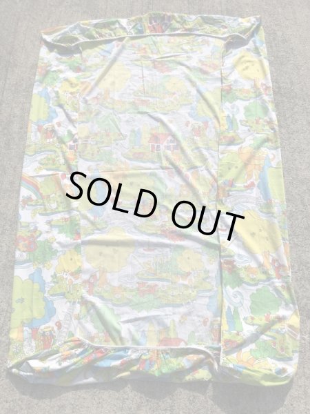 レインボーのポップアートの70年代ビンテージボックスシーツ