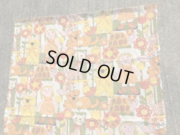 アニマルとフラワーのキルティングの70’sヴィンテージファブリック