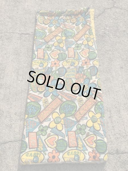 ヒッピー調の総柄の70年代ビンテージスリーピングバッグ