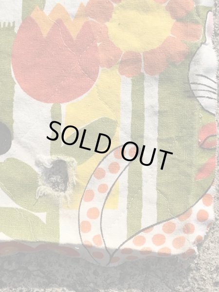 アニマルとフラワーのキルティングの70’sヴィンテージファブリック