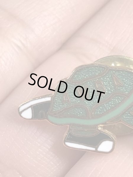 アメリカン女子ボーリング協会のカメの70年代ビンテージピンバッジ