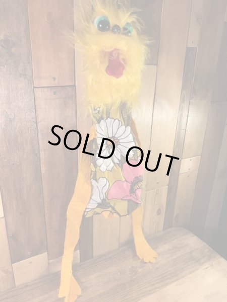 花柄の服のモンスターの70’sヴィンテージハンドパペットドール