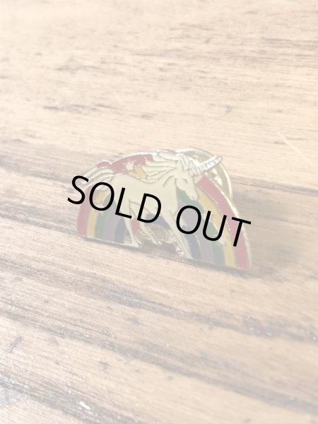 レインボーとユニコーンの70〜80’sヴィンテージエナメルピンズ