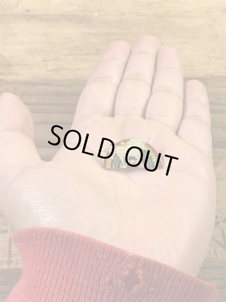 レインボーとユニコーンの70〜80’sヴィンテージエナメルピンズ