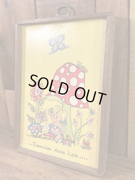 キノコやフラワーが描かれた70’sヴィンテージ壁掛け