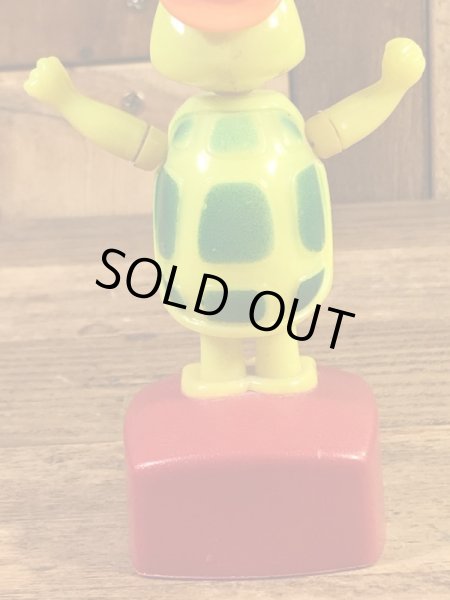 TM British Patentのカメの70年代ビンテージプッシュアップトイ