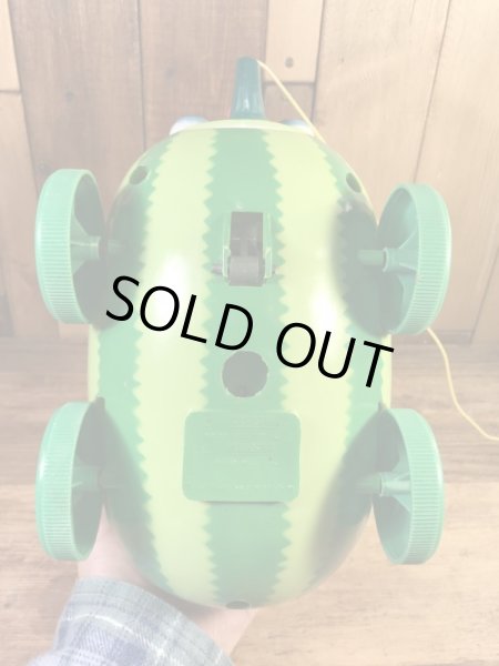 Vanda Cragstan社製のWacky Melonの60’sヴィンテージプルトイ