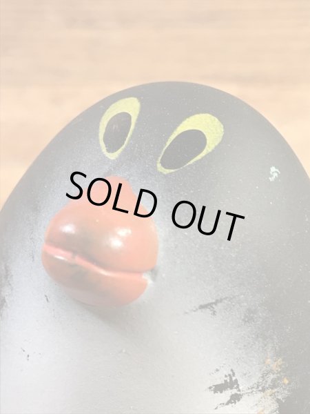 Tommee Tippee社製のペンギンの70’sヴィンテージスクイーズトイ