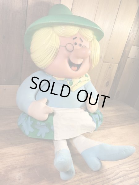 マテル社製のマザーグースの70年代ビンテージトーキングプラッシュドール