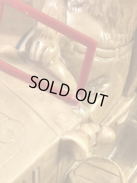 Boy Indu's社製のスパークスキャンパーの70年代ビンテージ貯金箱フィギュア