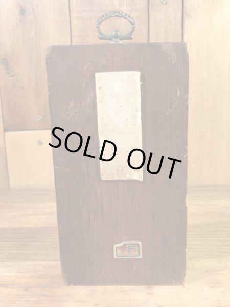 "World's Greatest Mother"のメッセージが書かれた木製の70年代ビンテージ壁掛けミラー