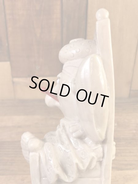 “Get Well Soon”のメッセージが書かれたシリスカルプスの70年代ビンテージメッセージドール