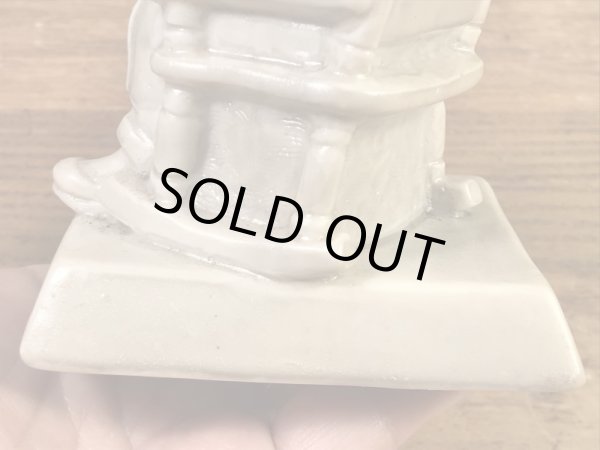 “World's Greatest Grandpa”のメッセージが書かれたシリスカルプスの70年代ビンテージメッセージドール