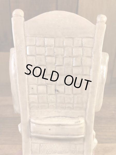 “Get Well Soon”のメッセージが書かれたシリスカルプスの70年代ビンテージメッセージドール