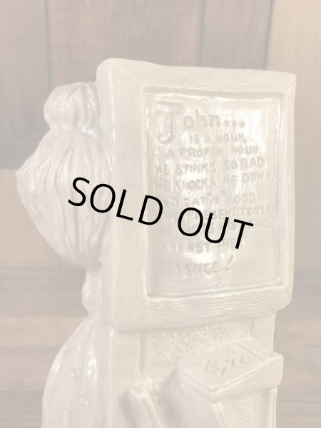 “World's Best Teacher...”のメッセージが書かれたシリスカルプスの70年代ビンテージメッセージドール