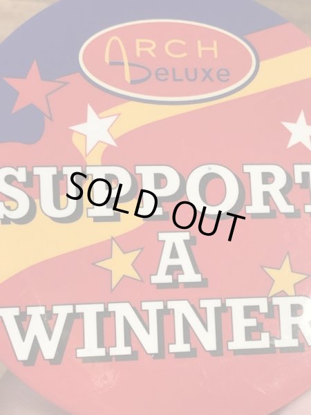 マクドナルドのアーチデラックスの90年代ビンテージ缶バッジ