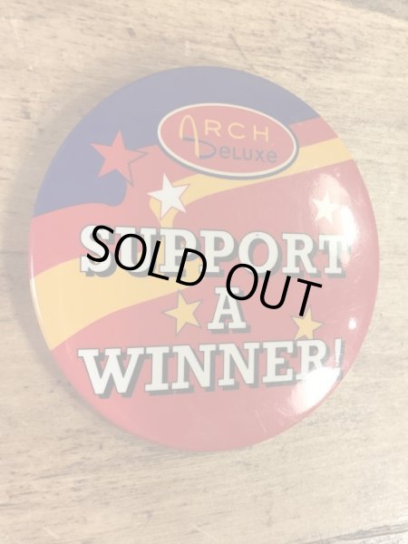 マクドナルドのアーチデラックスの90年代ビンテージ缶バッジ