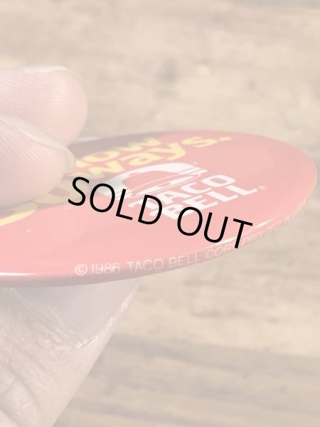 タコベルのメッセージが書かれた80年代ビンテージ缶バッジ