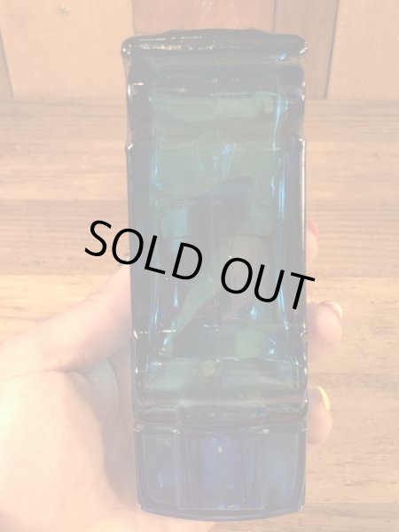 Avonのオールドカーの60〜70’sヴィンテージアフターシェービングローションボトル