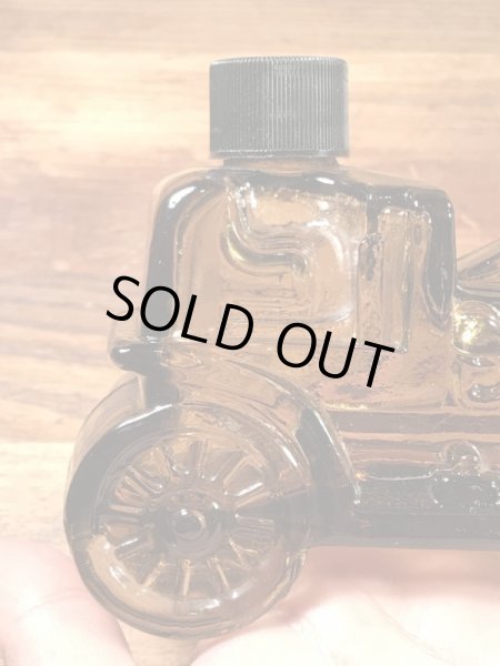 エイボンのオールドカーの60〜70年代ビンテージ香水瓶