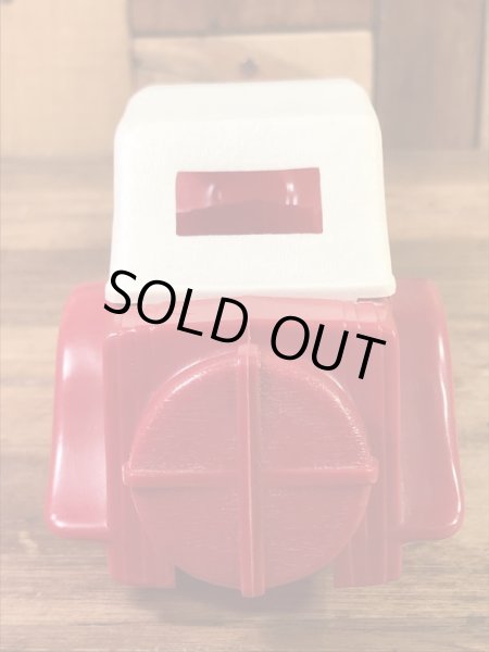 Avonのオールドカーの60〜70’sヴィンテージアフターシェービングローションボトル