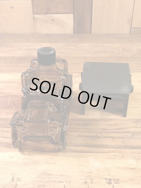 エイボンのオールドカーの60〜70年代ビンテージ香水瓶