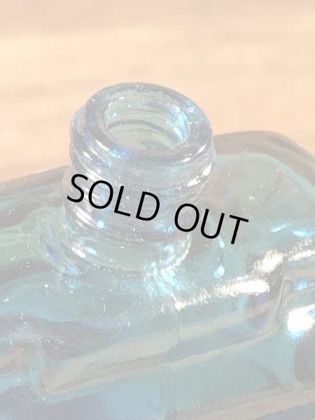 Avonのオールドカーの60〜70’sヴィンテージアフターシェービングローションボトル