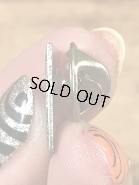 ドミノピザのロゴの90’s〜ヴィンテージピンズ