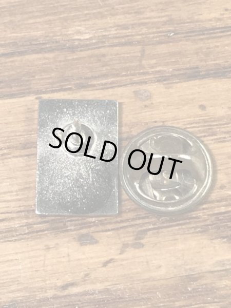 ドミノピザのロゴの90’s〜ヴィンテージピンズ