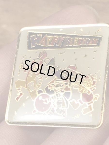 マクドナルドキャラクターとハッピーバースデーの90年代〜ビンテージピンバッジ