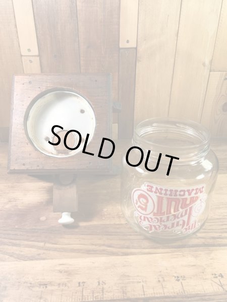 ザグレートアメリカンナッツマシンの60年代〜ビンテージナッツディスペンサー