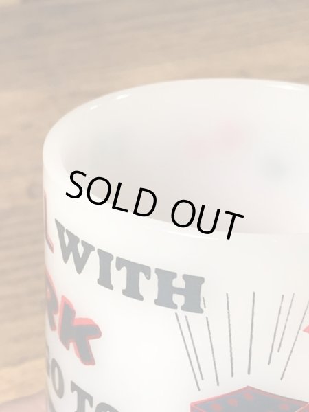 フェデラル社製のRenoの70’sヴィンテージミルクガラスマグ