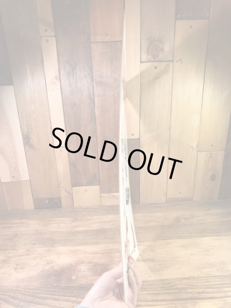 “Look Before You Leap!”のメッセージが書かれた70’sヴィンテージサインボード